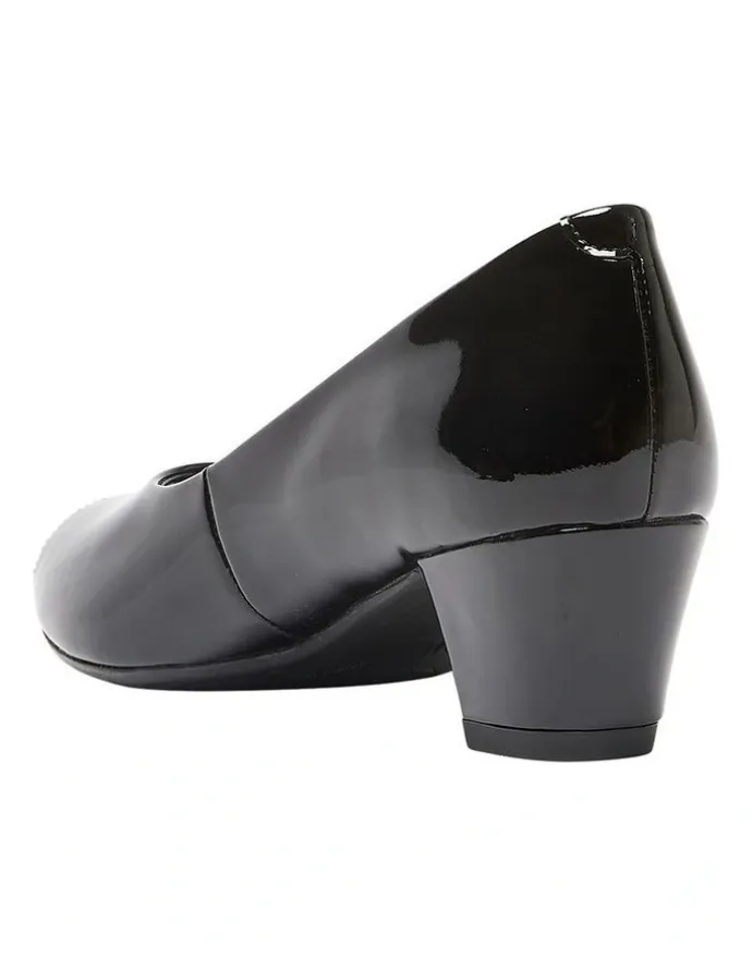 Wide Steps Hilary Heeled Shoes in Black Patent Leather