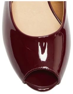 Wide Steps Hilary Heeled Shoes in Wine Patent