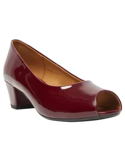 Wide Steps Hilary Heeled Shoes in Wine Patent