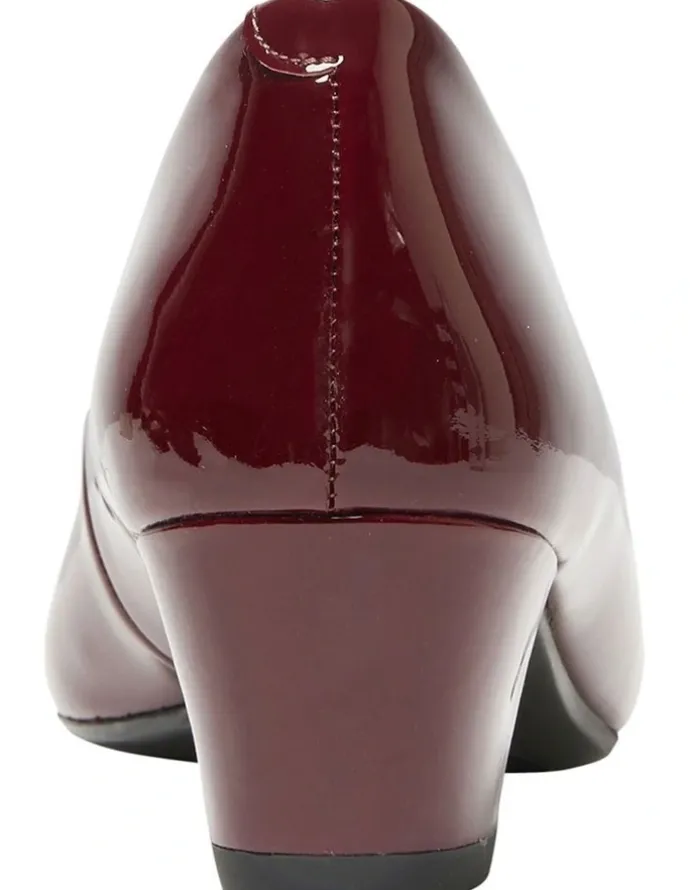 Wide Steps Hilary Heeled Shoes in Wine Patent