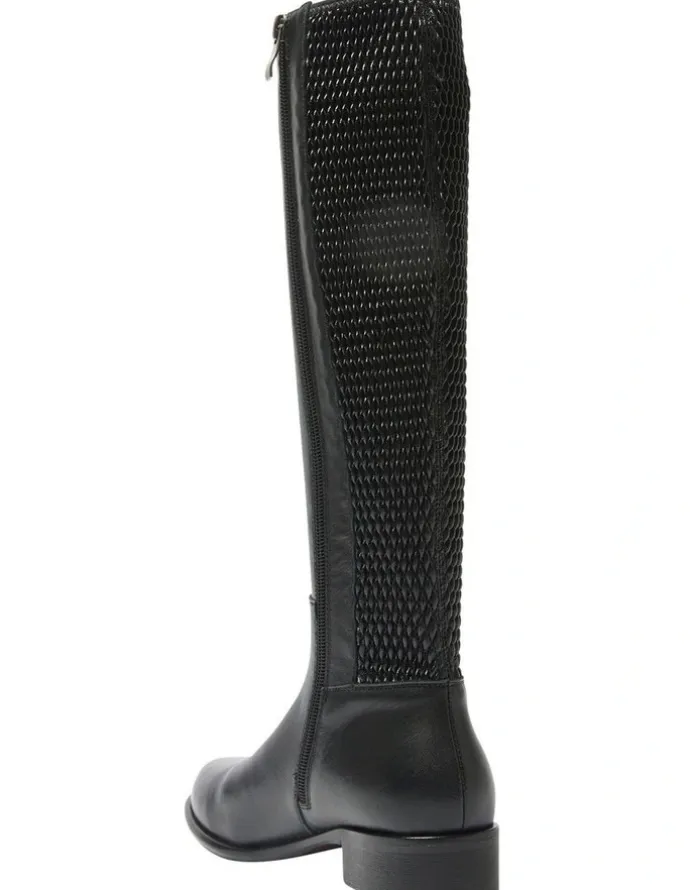 Wide Steps Langley Knee Boots in Black