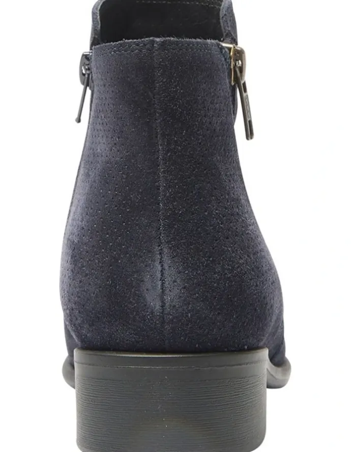 Wide Steps Lorenzo Boots in Navy Suede Leather