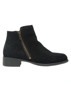 Wide Steps Lorenzo Boots in Black Suede