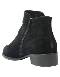 Wide Steps Lorenzo Boots in Black Suede