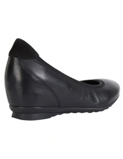 Wide Steps Norah Black Glove Heeled Shoes