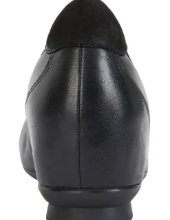 Wide Steps Norah Black Glove Heeled Shoes