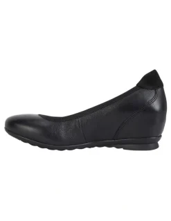 Wide Steps Norah Black Glove Heeled Shoes