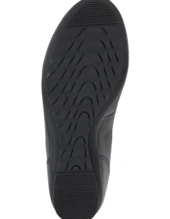 Wide Steps Norah Black Glove Heeled Shoes