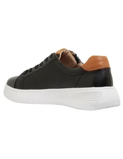 Wide Steps Novella Black/Tan Glove Sneakers