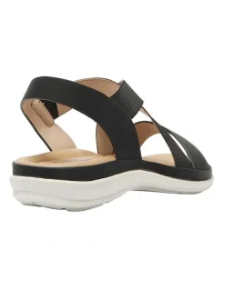 Wide Steps Radar Sandals in Black