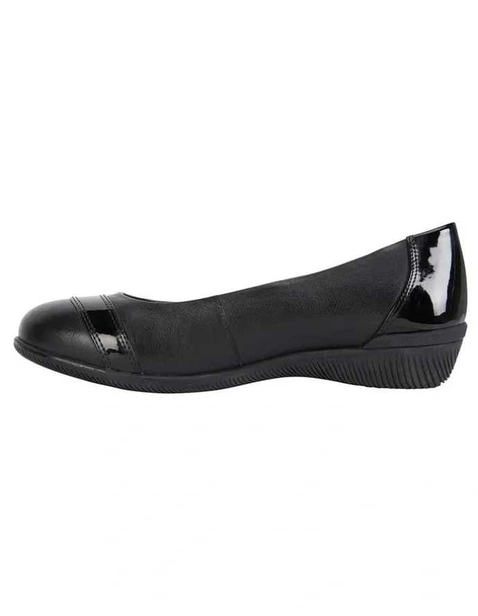 Wide Steps Virgo Black Glove / Patent Flat Shoes