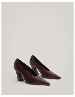 Witchery Avery Textured Heels in Fig