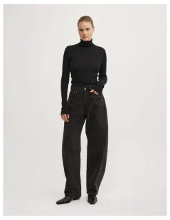 Witchery Barrel Leg Jeans in Washed Black