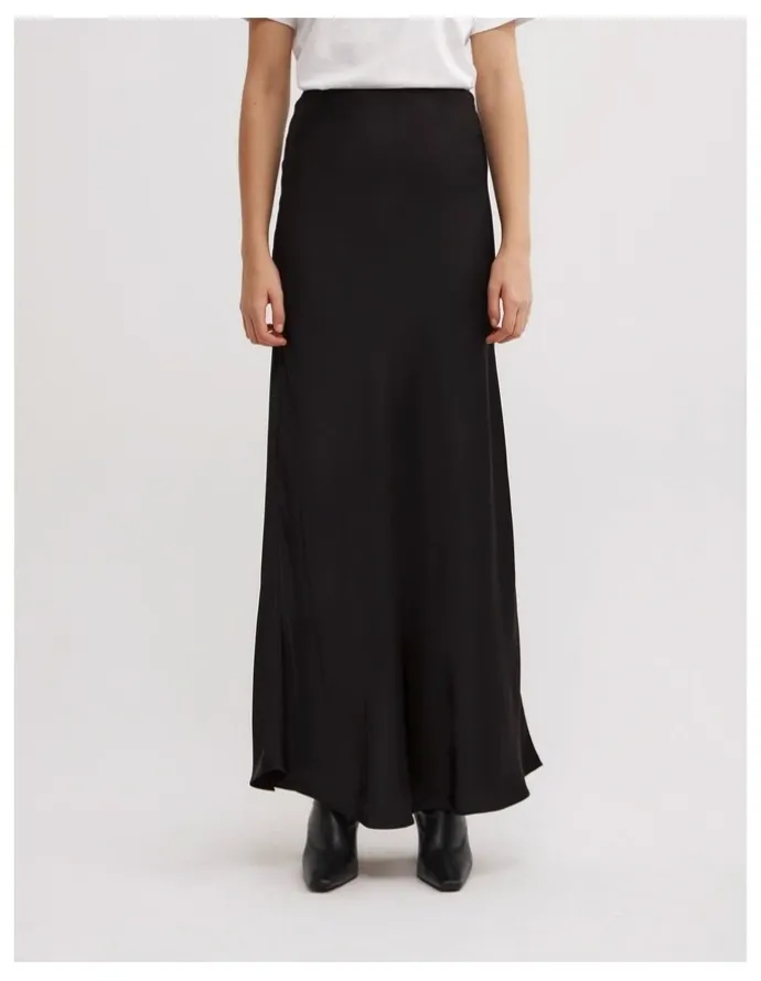 Witchery Bias Slip Skirt in Black
