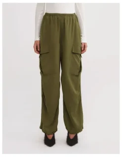 Witchery Cargo Pant in Khaki