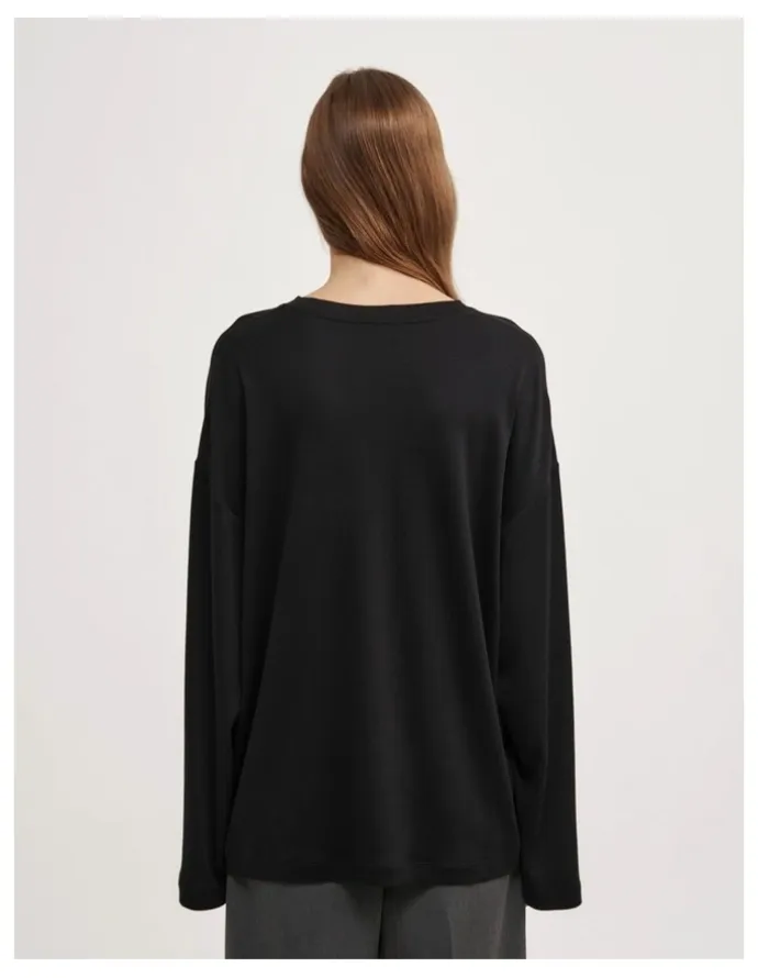 Witchery Crew Neck Long-sleeve T-shirt in Black