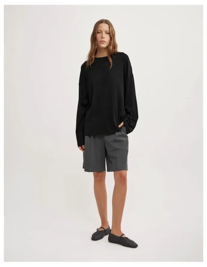 Witchery Crew Neck Long-sleeve T-shirt in Black