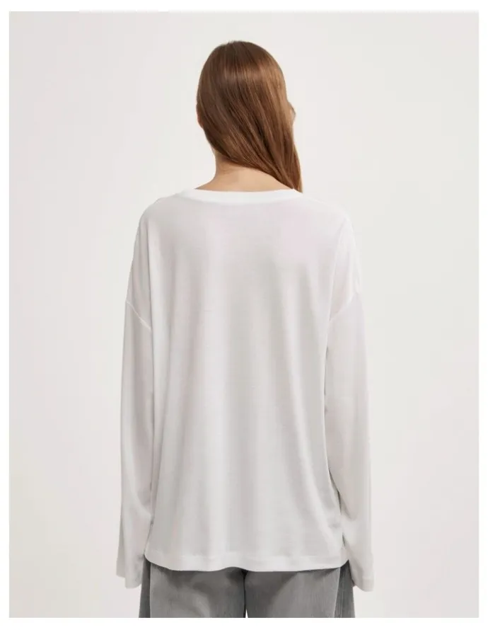 Witchery Crew Neck Long-sleeve T-shirt in Fresh White