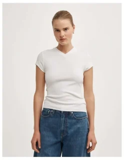 Witchery High V-neck T-shirt in Fresh White