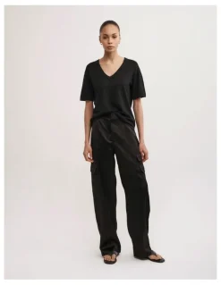 Witchery Linen V-neck Knit T-shirt in Black