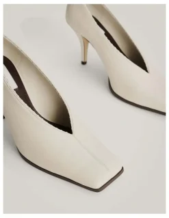 Witchery Sora Heels in Chalk