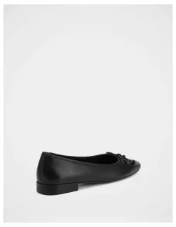 Wittner Armenia Leather Ballet Flat in Black