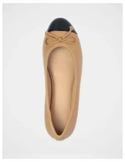 Wittner Avah Leather Flat Ballet in Dark Sand