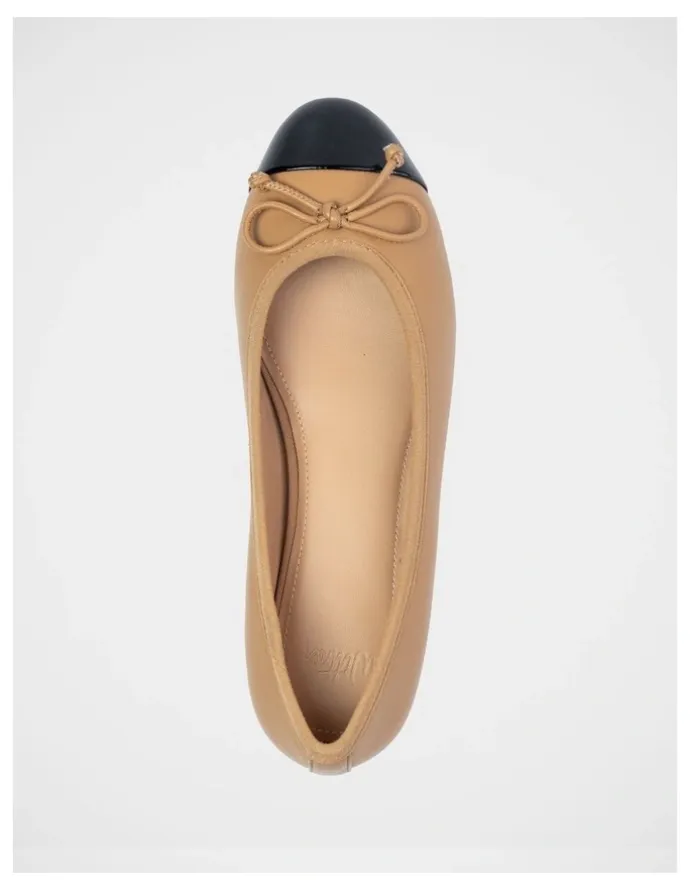 Wittner Avah Leather Flat Ballet in Dark Sand