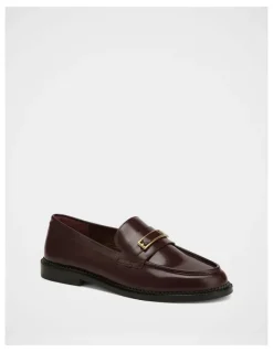 Wittner Bennett Leather Loafer in Plum