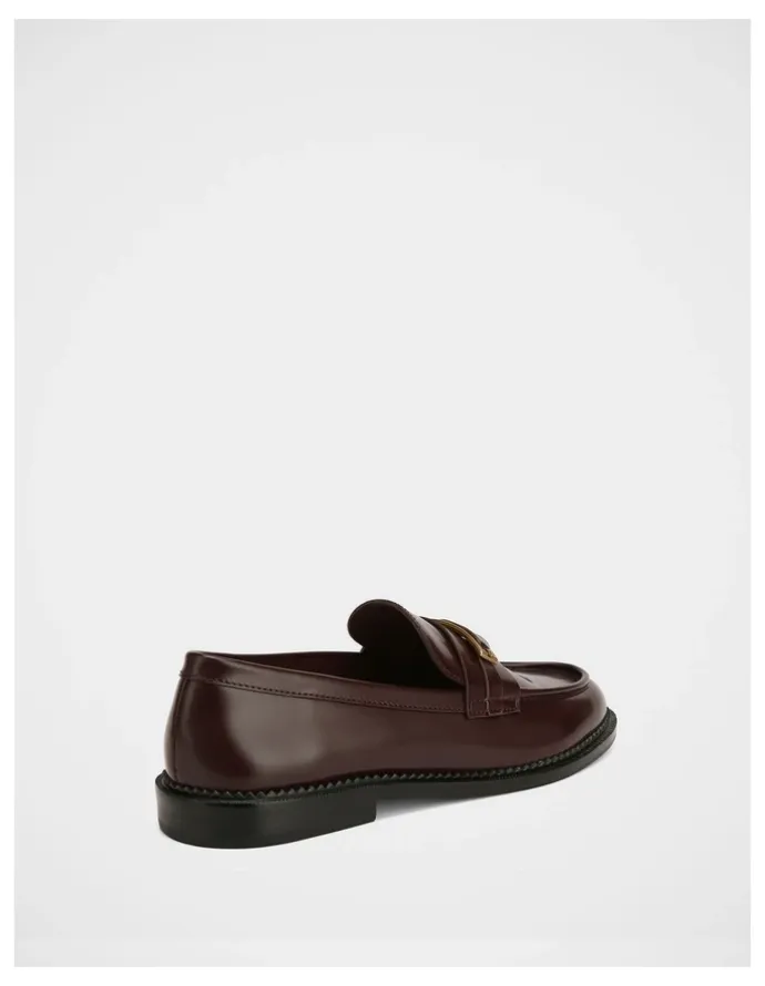 Wittner Bennett Leather Loafer in Plum