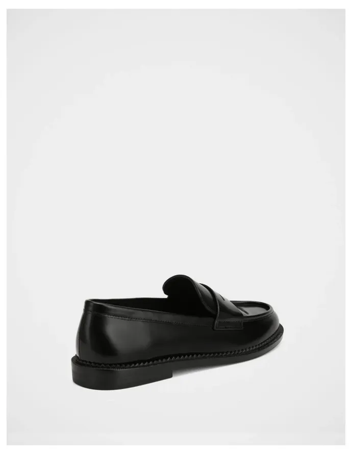 Wittner Brody Leather Loafer in Black