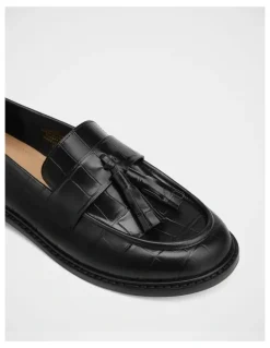 Wittner Evelyn Croc Embossed Leather Loafer in Black