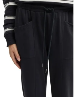 Yarra Trail Arco Jogger in Blue