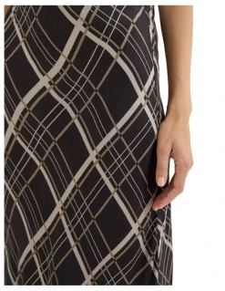 Yarra Trail Controllo Skirt in Black