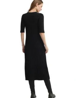 Yarra Trail Oak Knit Dress in Black