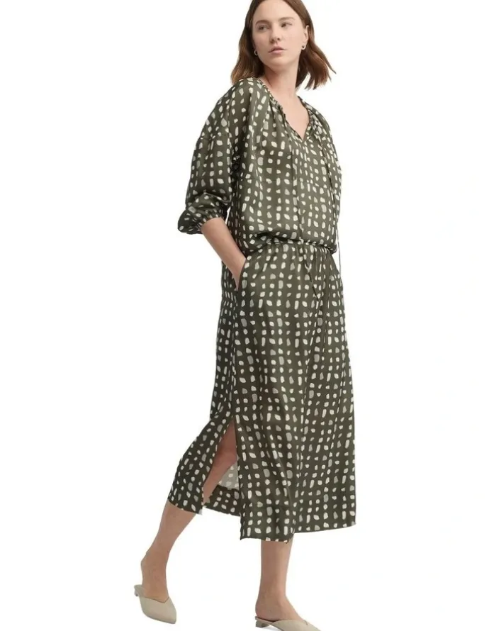 Yarra Trail Yield Skirt in Green